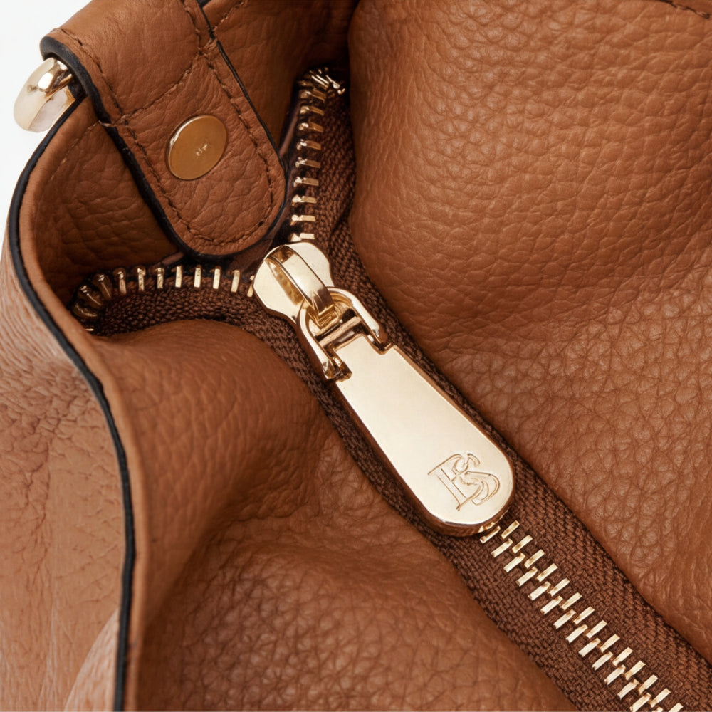 Carrina Soft Leather Everyday Hobo Bagy