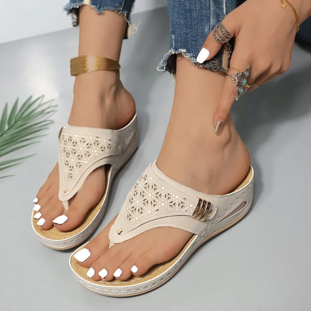 Easevora Comfort Sandals & Slippers product image 4