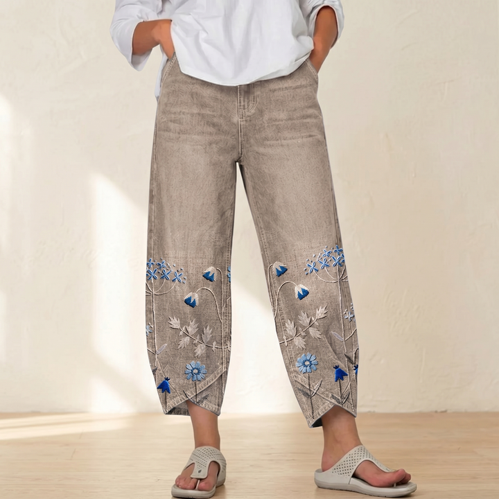 Embroidered Wide-Leg Jeans with Tulip Hem | Clova Women&